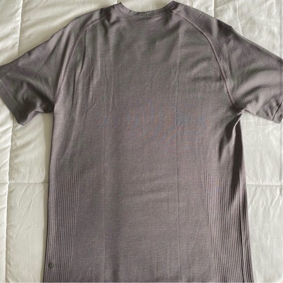 Lululemon Metal Vent Tech 2.0 - Picture 7 of 7